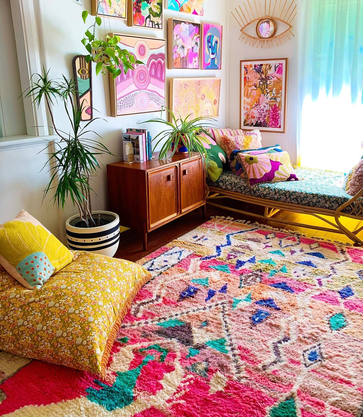 Reading Nook styled with an Ettilux rug in London, UK